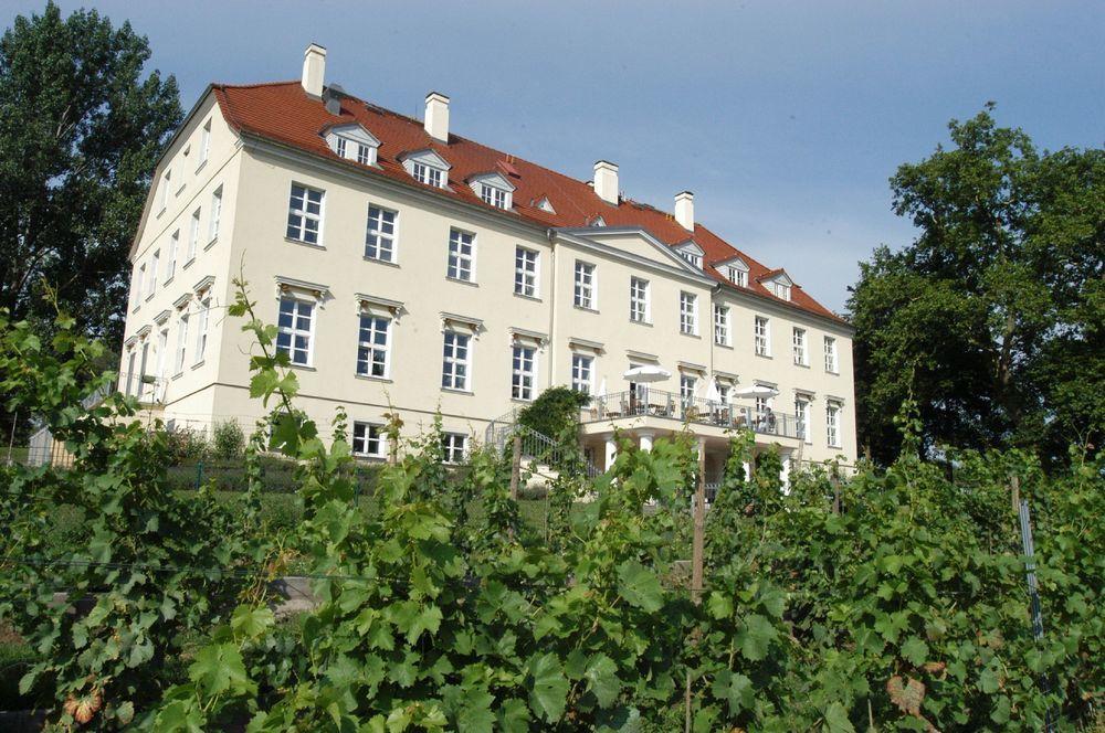 Park Hotel Schloss Rattey Neubrandenburg Exteriér fotografie
